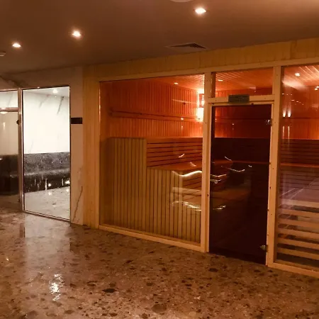 Private Luxury *